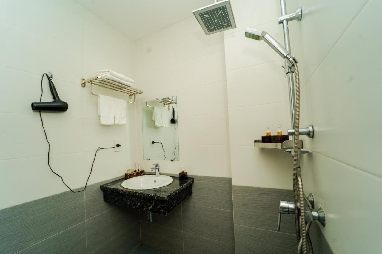 Sonne Hotel Quang Binh Ðồng Hới Buitenkant foto
